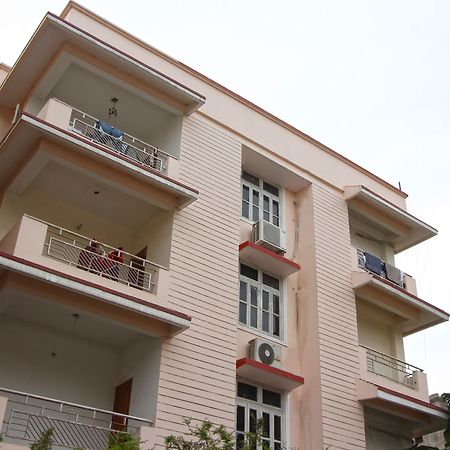Oyo 4988 Near Bailey Road Hotell Danapur Exteriör bild